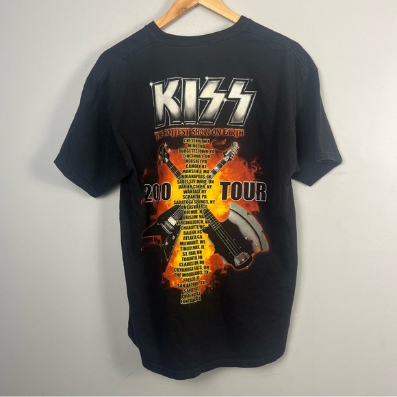 2010 Kiss Black printed tee shirt. Printed on both sides adult large. - Picture 3 of 3